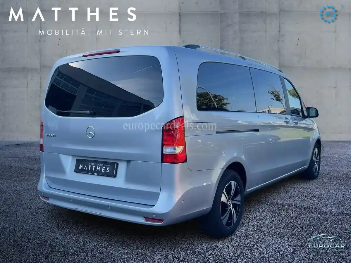 Mercedes-Benz V 250
