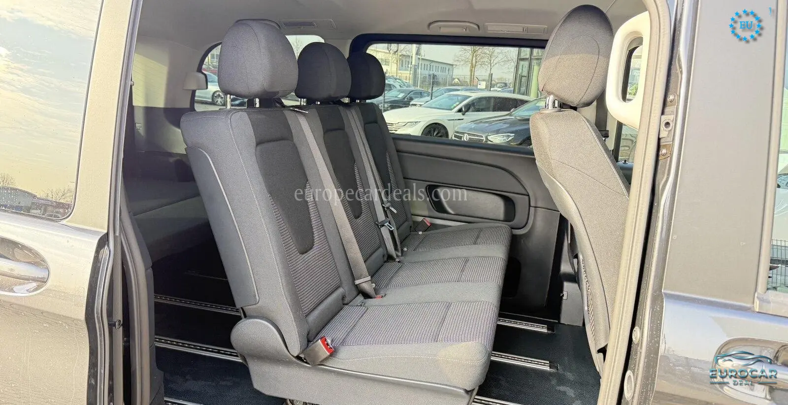 Mercedes-Benz V 220