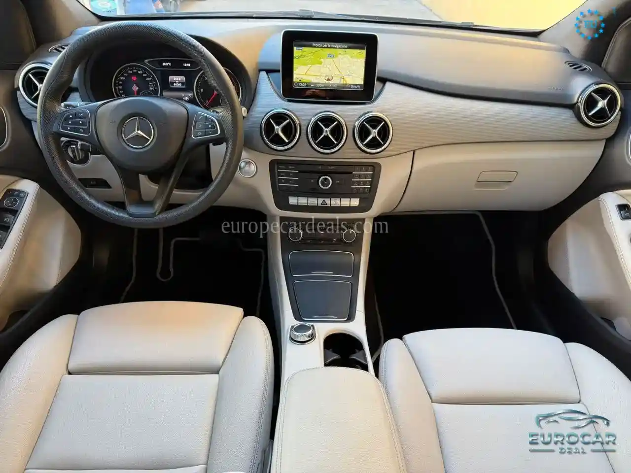 Mercedes-Benz B 180