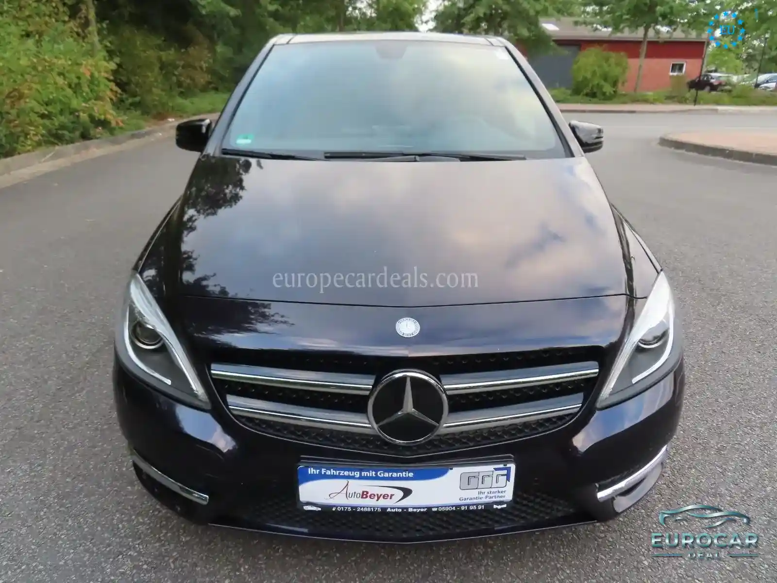 Mercedes-Benz B 180