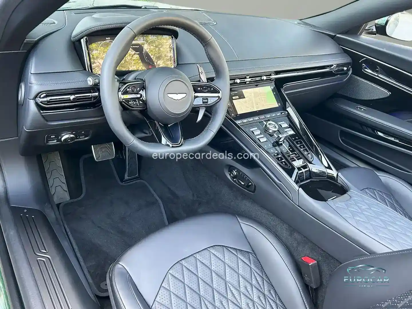 Aston Martin DB12