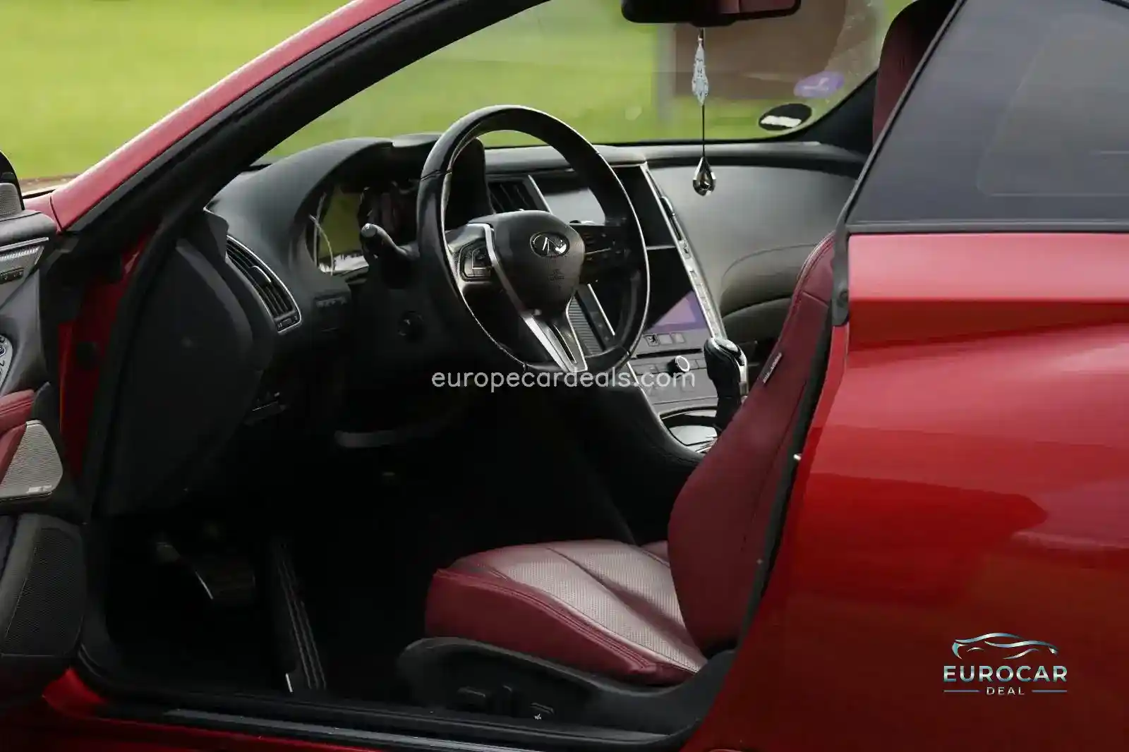 Infiniti Q60