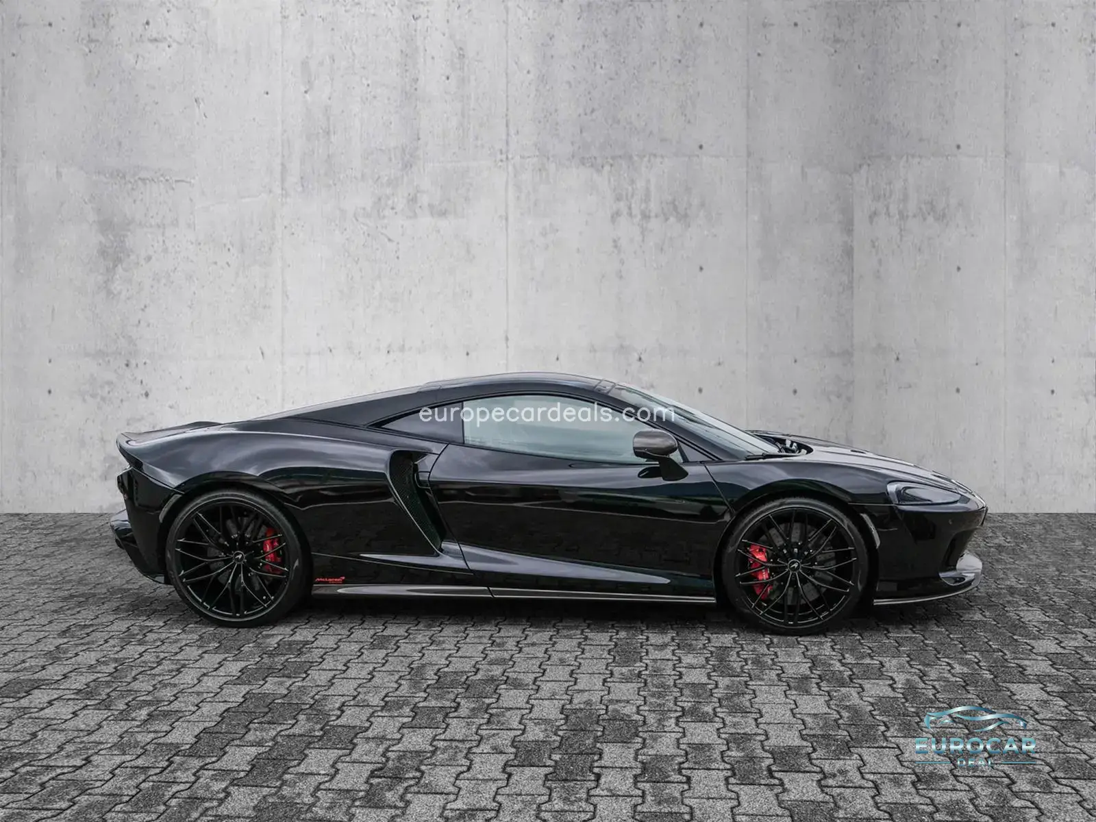 McLaren GT