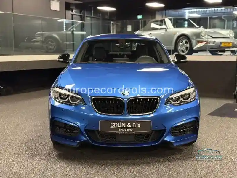 BMW M240i