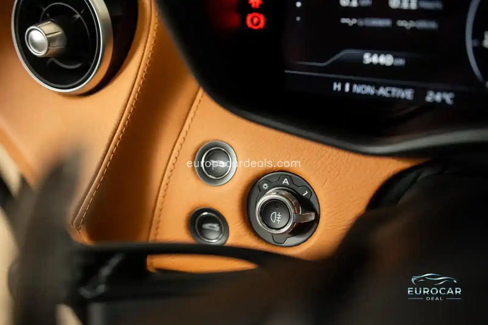 McLaren GT