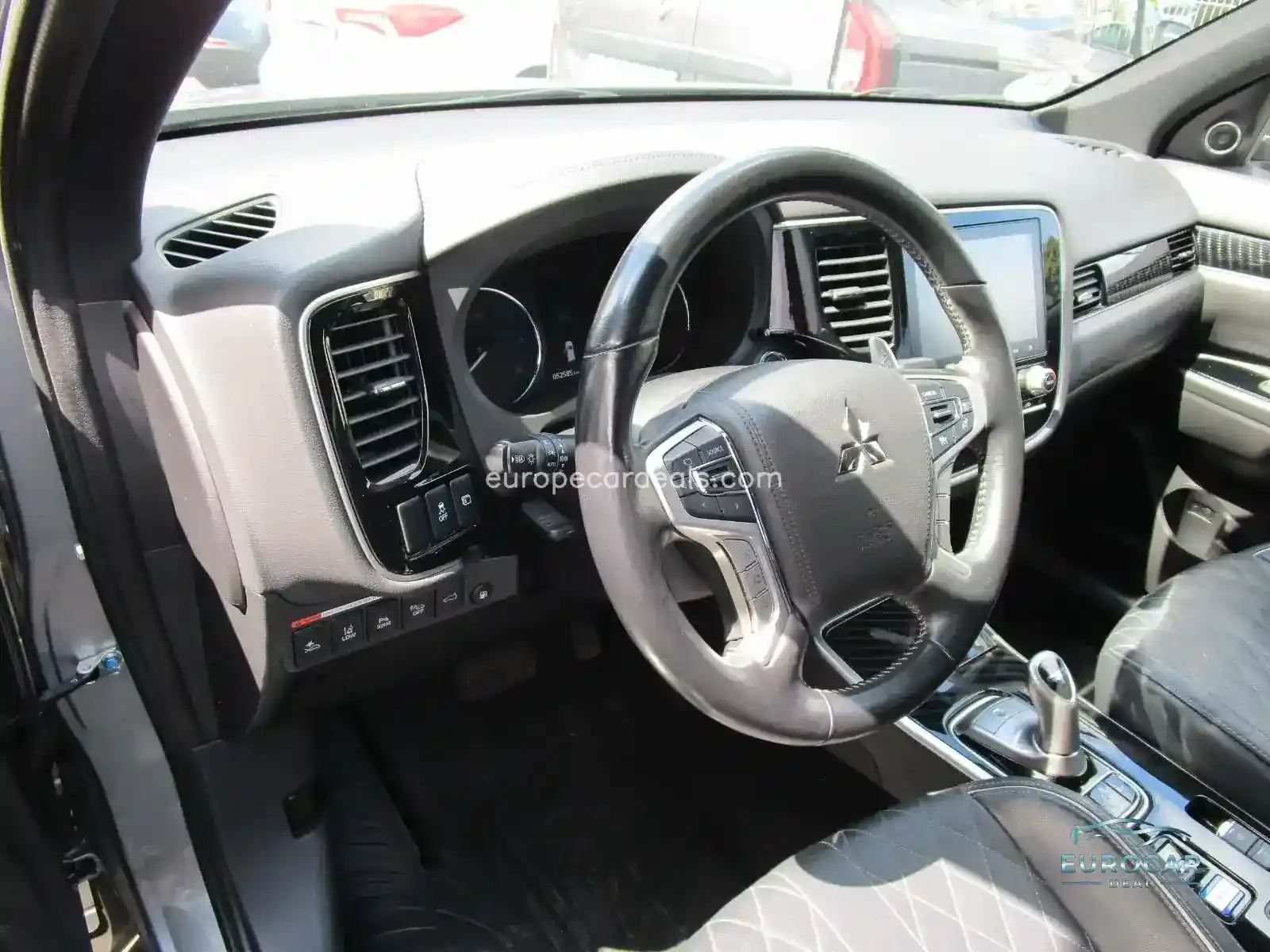 Mitsubishi Plug-in Hybrid Outlander