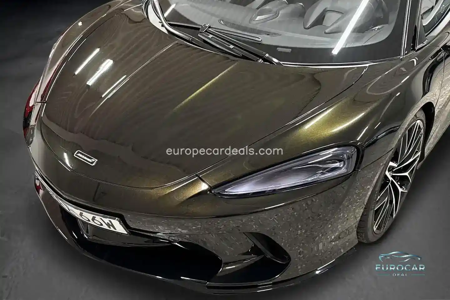 McLaren GT