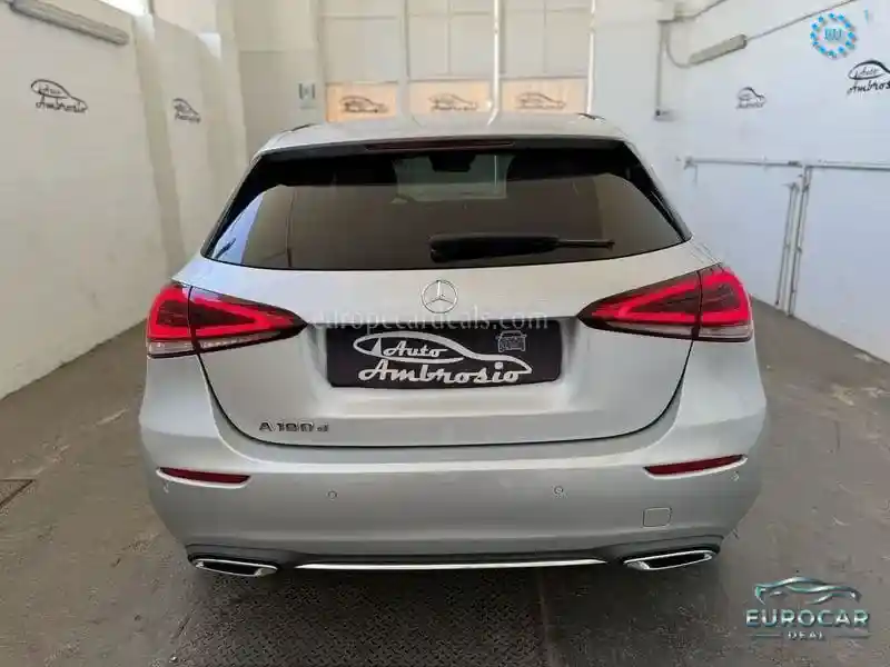 Mercedes-Benz A 180