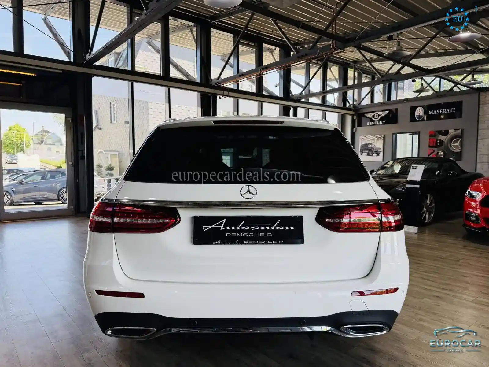 Mercedes-Benz E 200