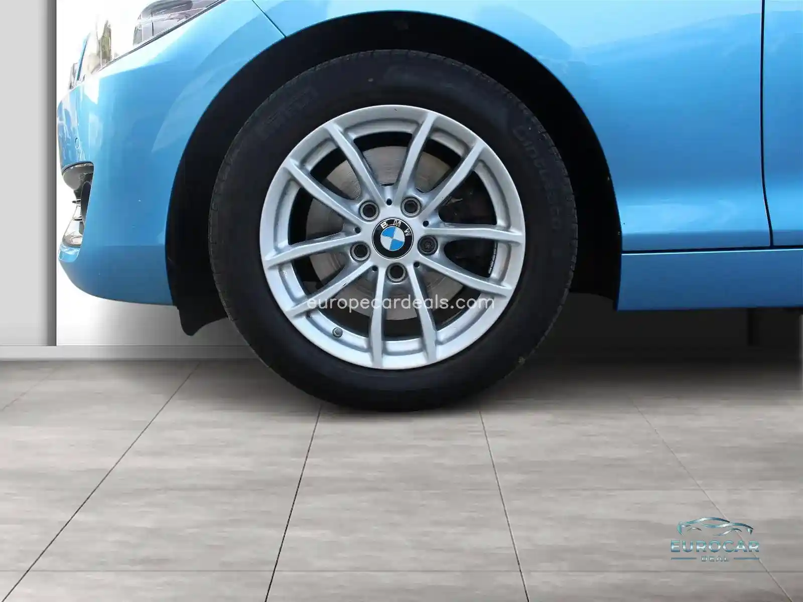 BMW 220