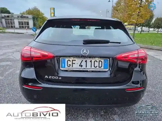 Mercedes-Benz A 200