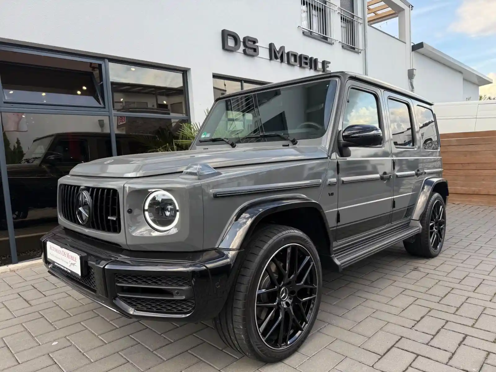 Mercedes-Benz G 500