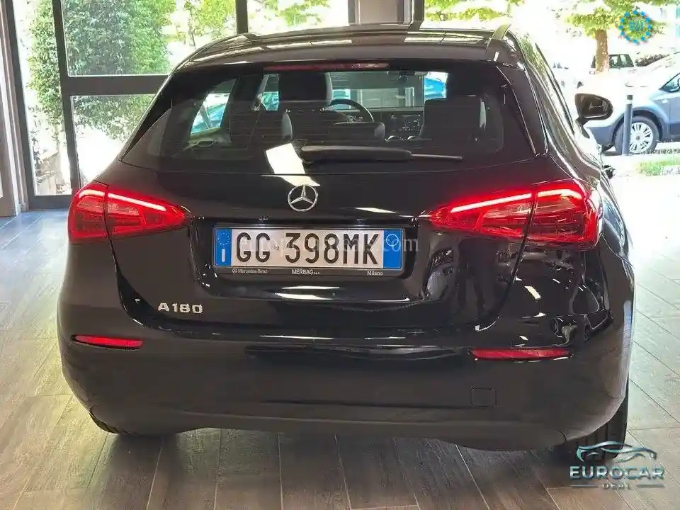 Mercedes-Benz A 180