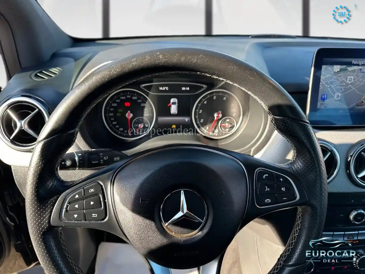 Mercedes-Benz B 180