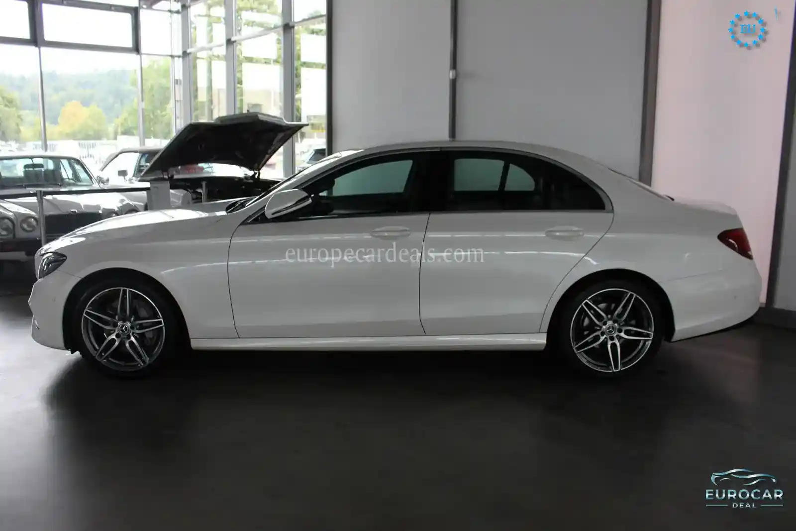 Mercedes-Benz E 200