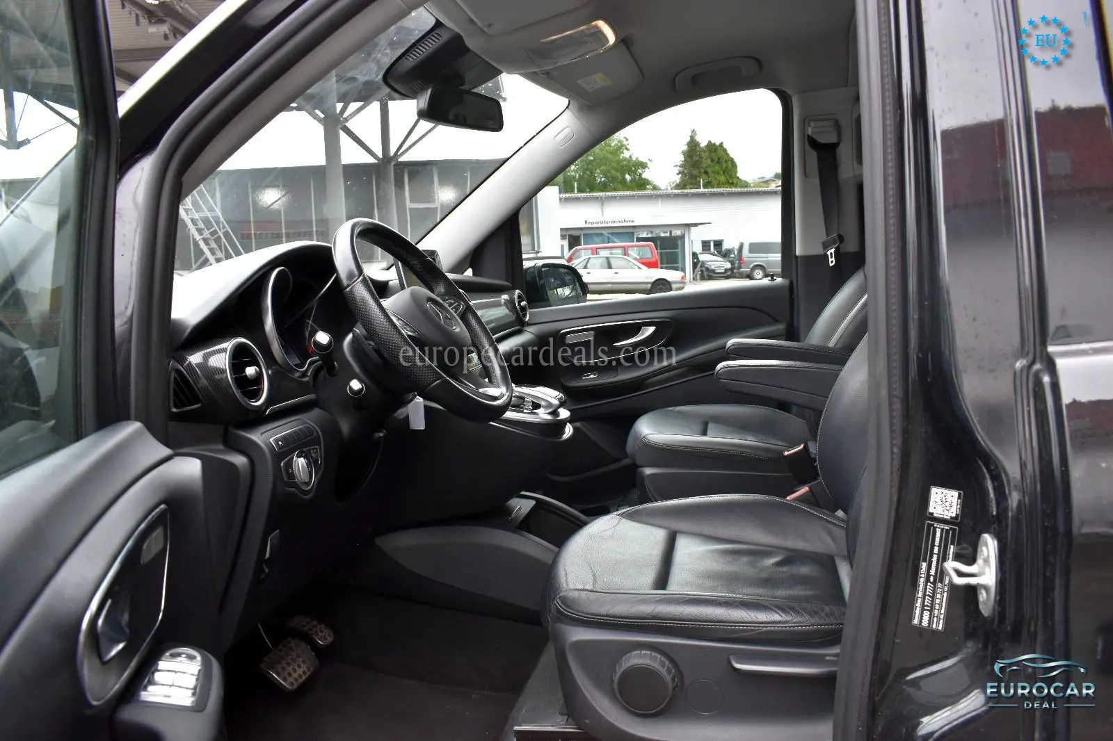 Mercedes-Benz V 220