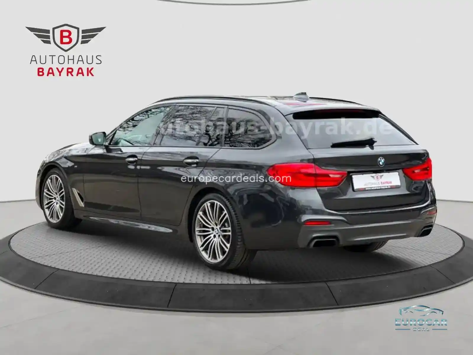 BMW M550