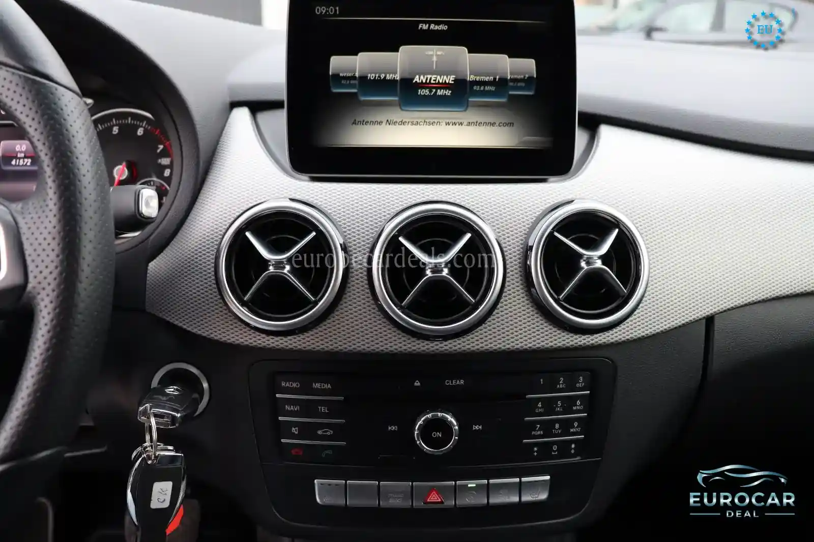 Mercedes-Benz B 180