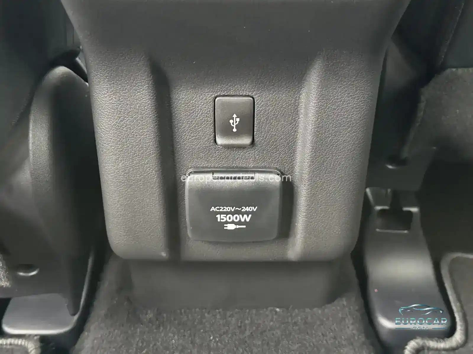 Mitsubishi Plug-in Hybrid Outlander