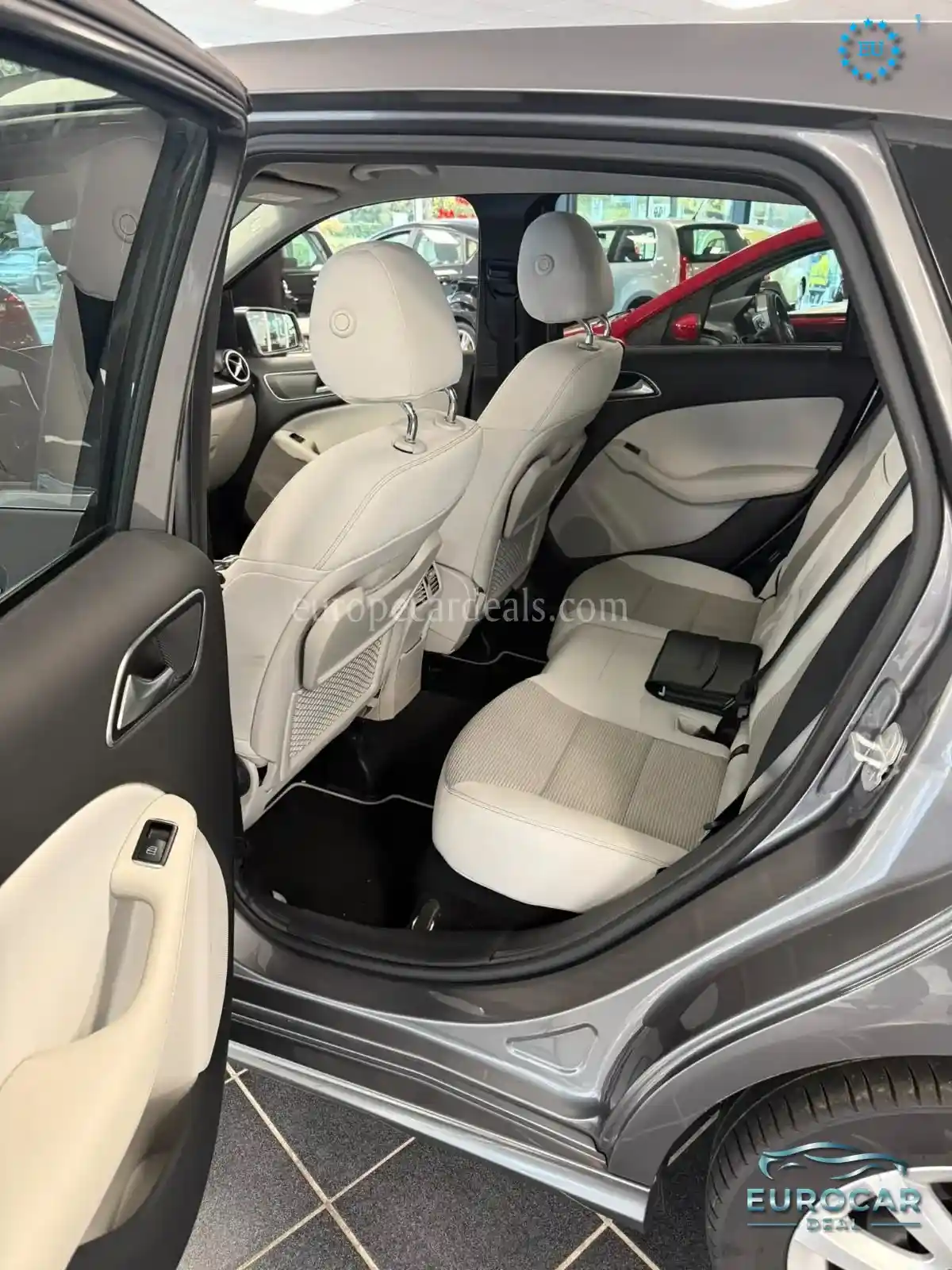Mercedes-Benz B 200