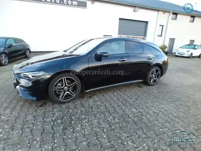 Mercedes-Benz CLA 200 Shooting Brake