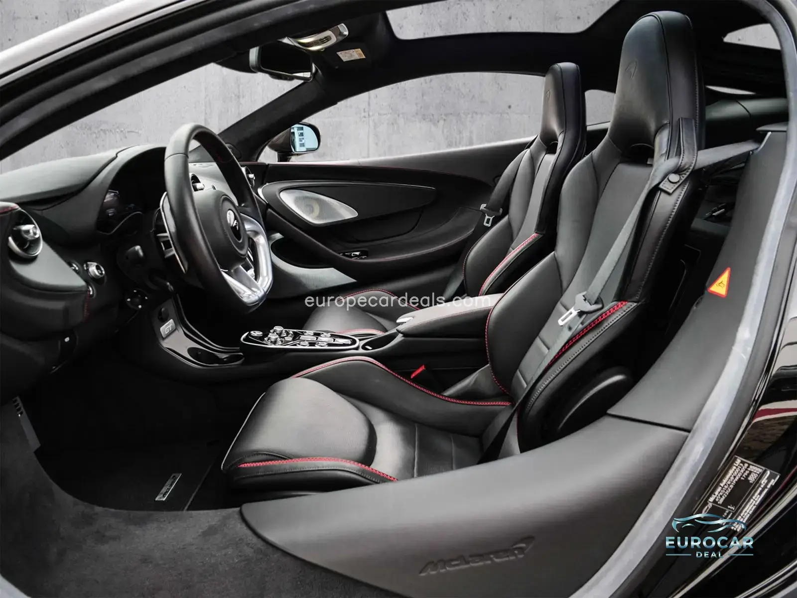 McLaren GT
