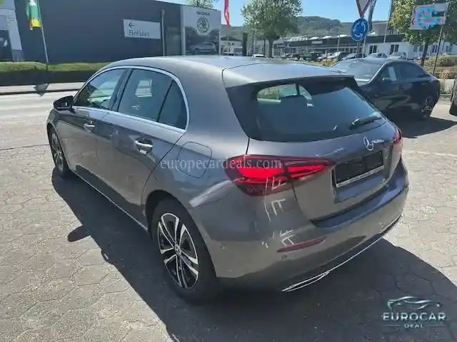 Mercedes-Benz A 180
