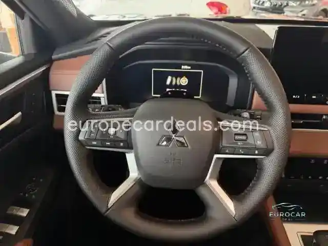 Mitsubishi Plug-in Hybrid Outlander