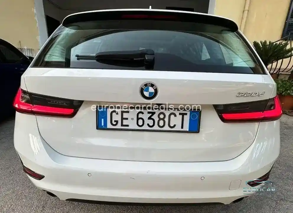 BMW 320
