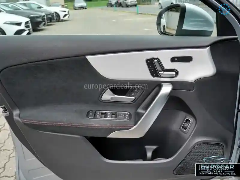 Mercedes-Benz A 35 AMG
