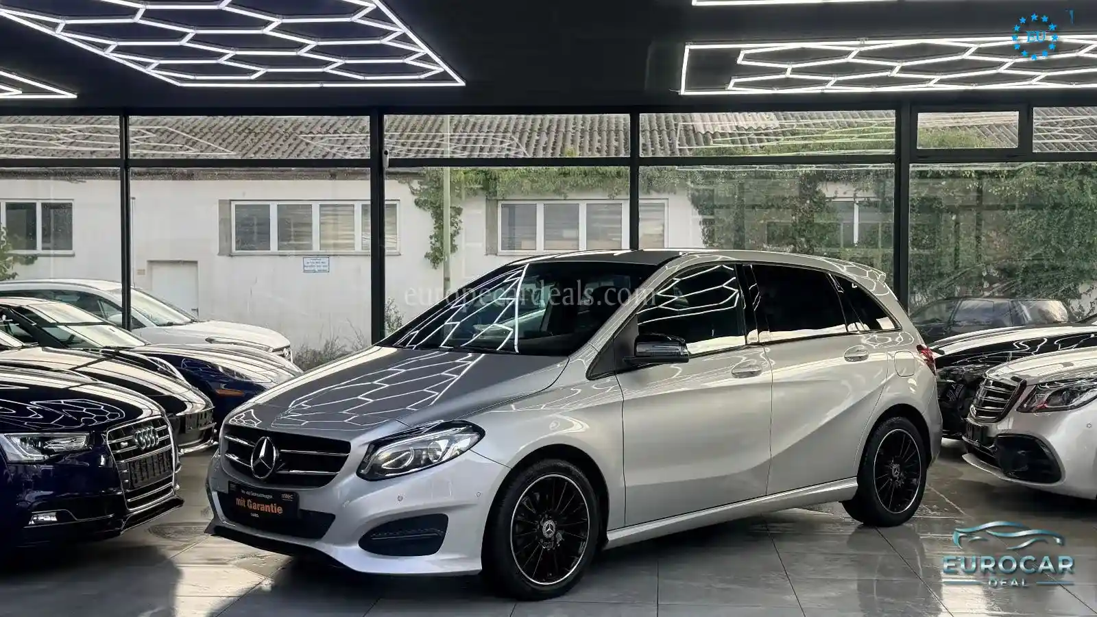 Mercedes-Benz B 180