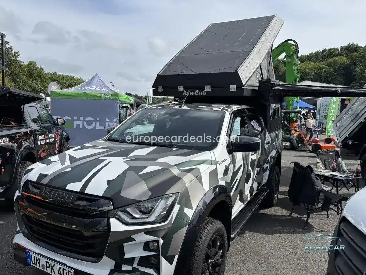 Double Cab 4WD V-CROSS A/T MODE-CAB Fahrw.