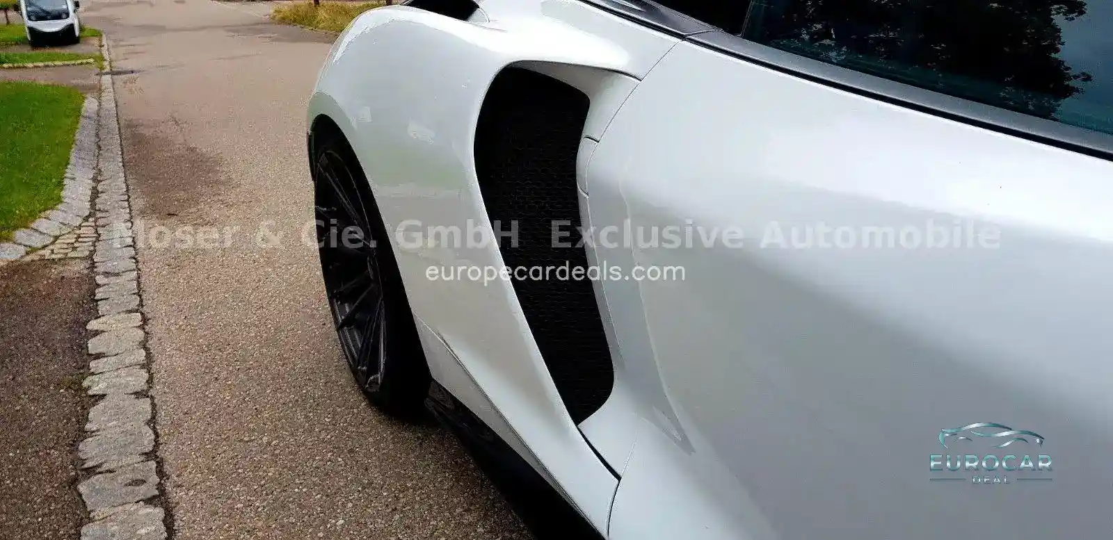 McLaren GT