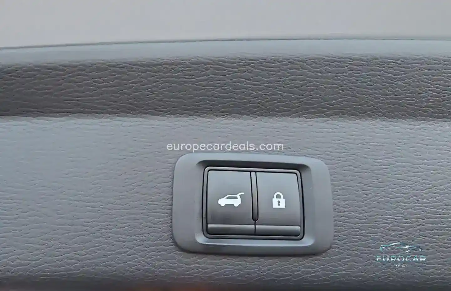 Mitsubishi Plug-in Hybrid Outlander