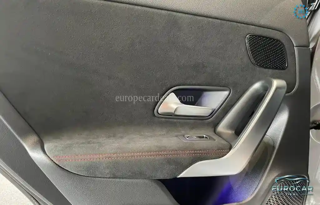 Mercedes-Benz A 220