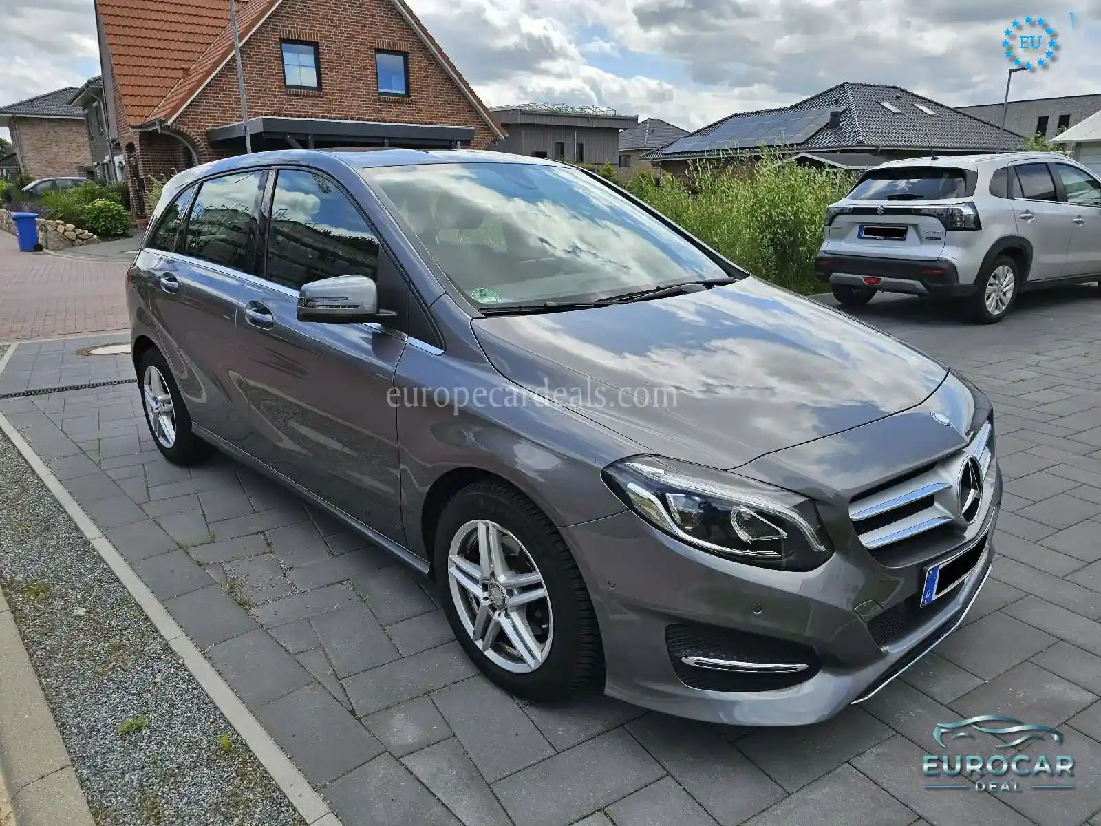 Mercedes-Benz B 180