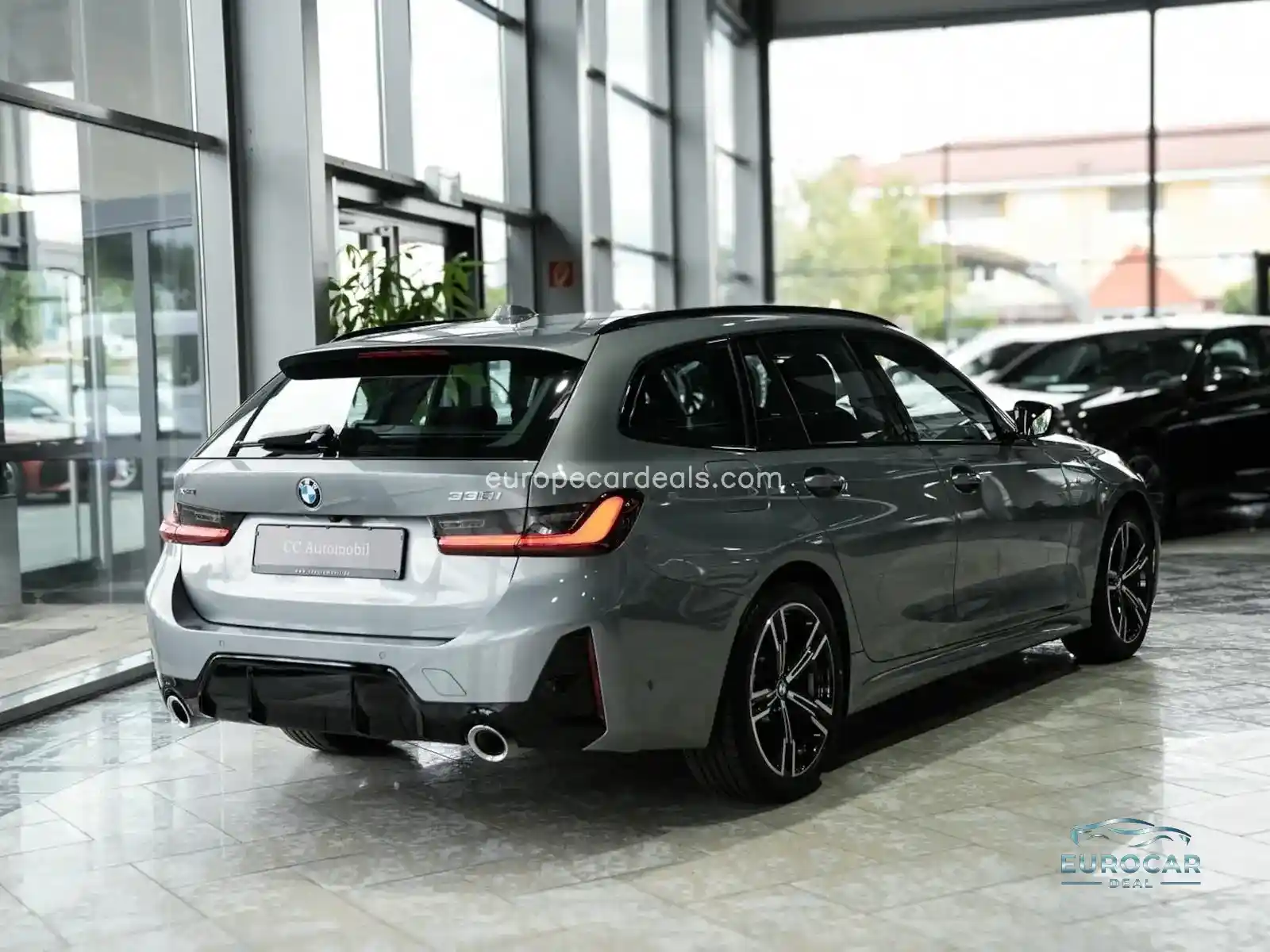 BMW 330