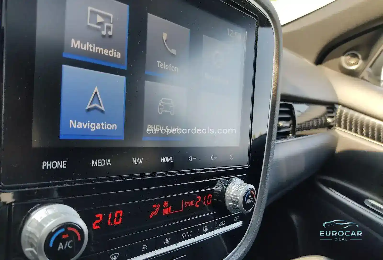 Mitsubishi Plug-in Hybrid Outlander