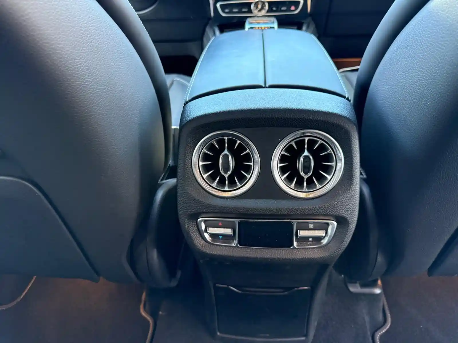 Mercedes-Benz G 500