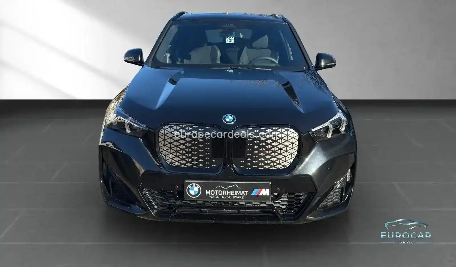 BMW iX1