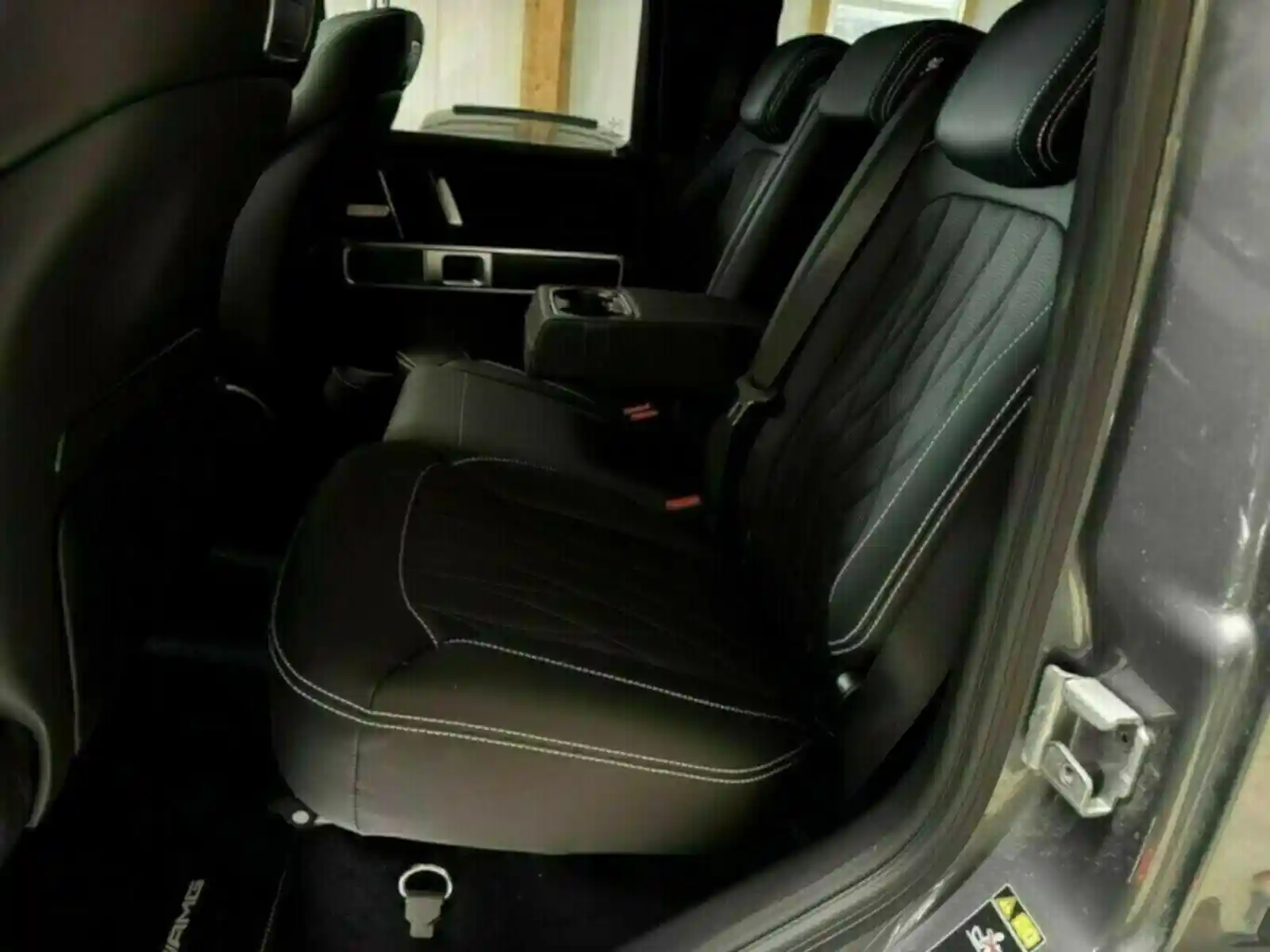 Mercedes-Benz G 500