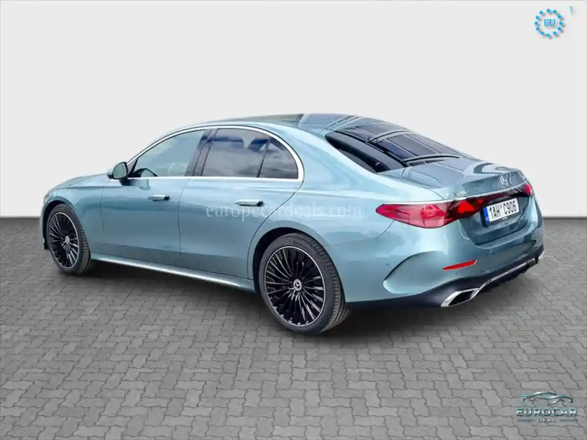 Mercedes-Benz E 220