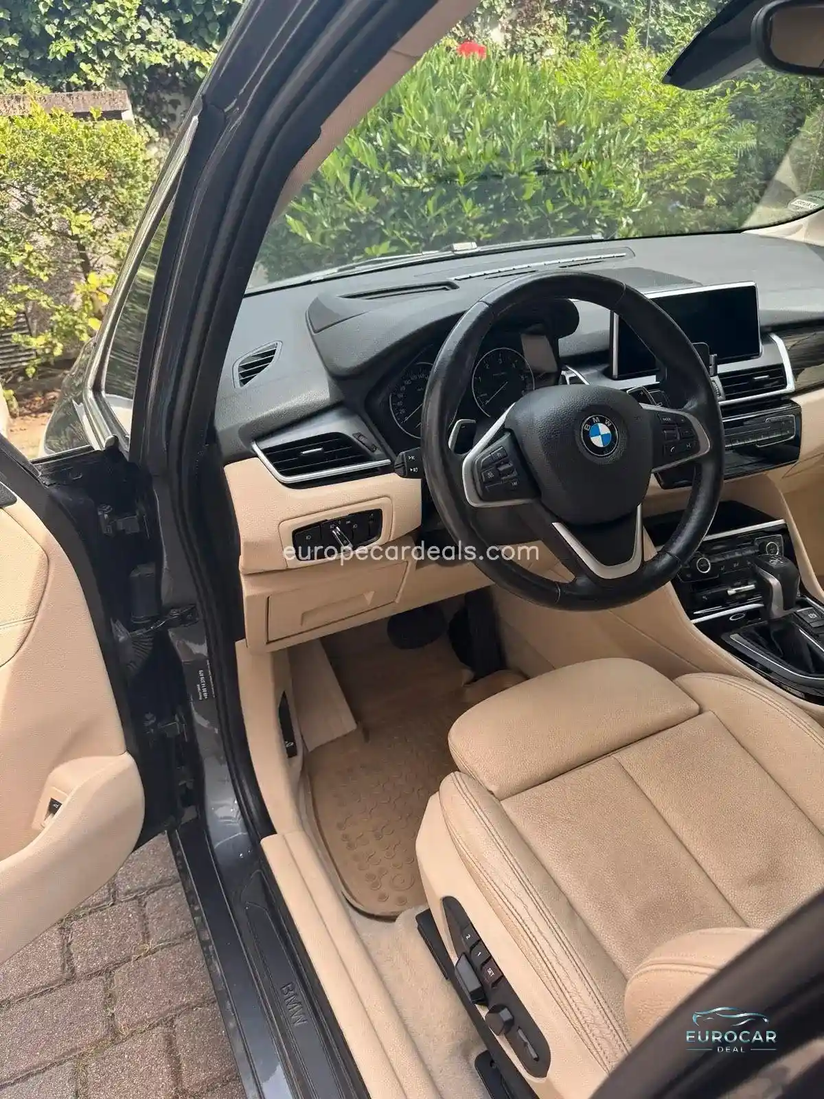 BMW 220