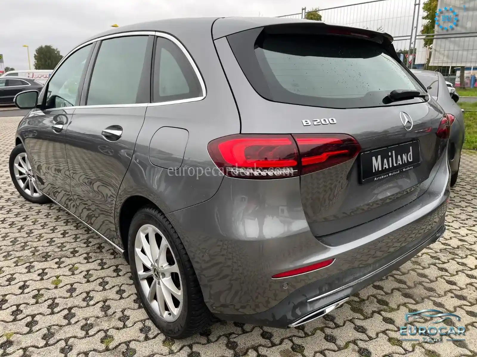 Mercedes-Benz B 200