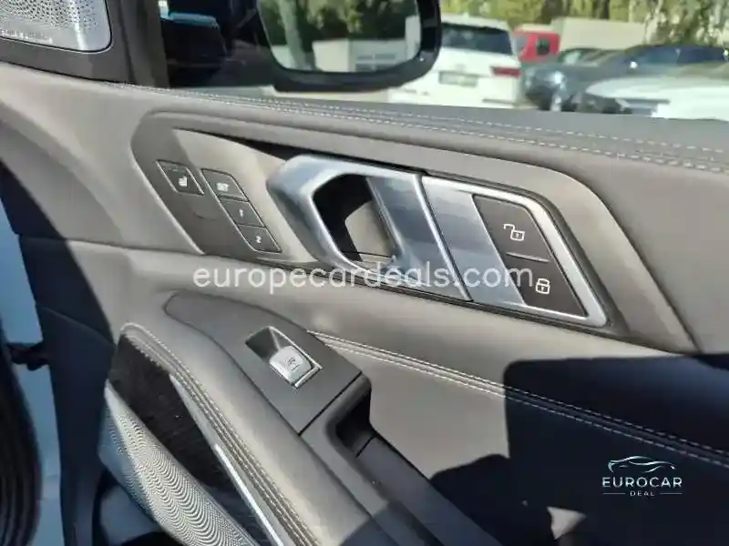 BMW X7 M60