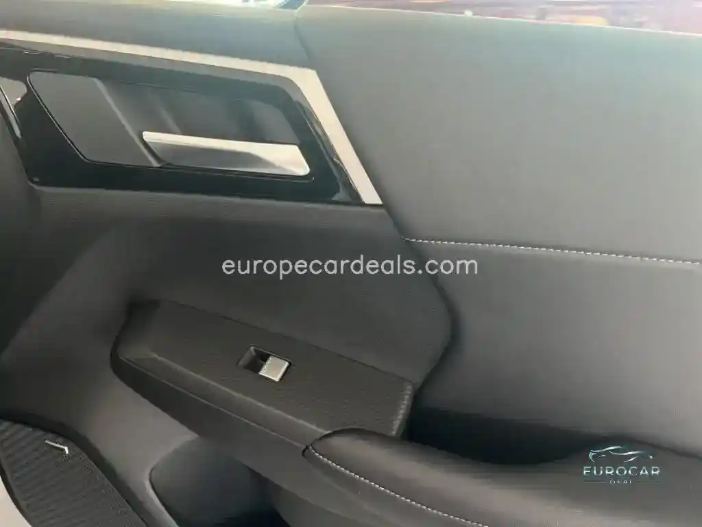 Mitsubishi Plug-in Hybrid Outlander