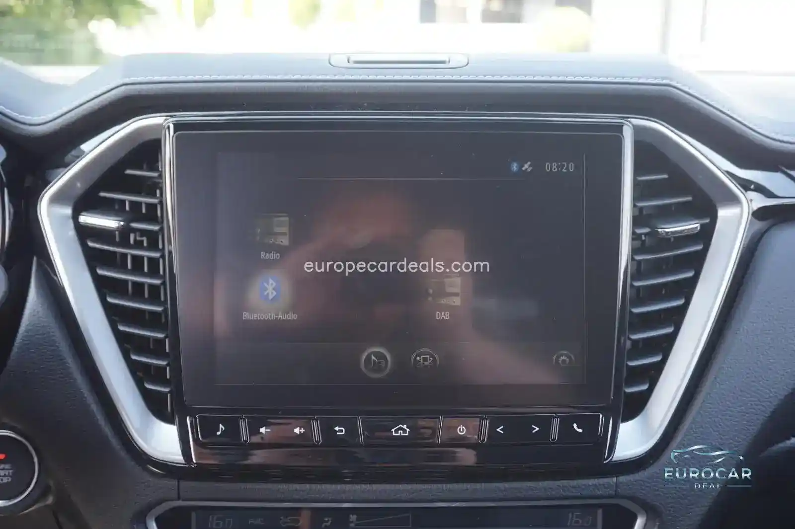 Double Cap 4WD V-Cross A/T *AKTION*