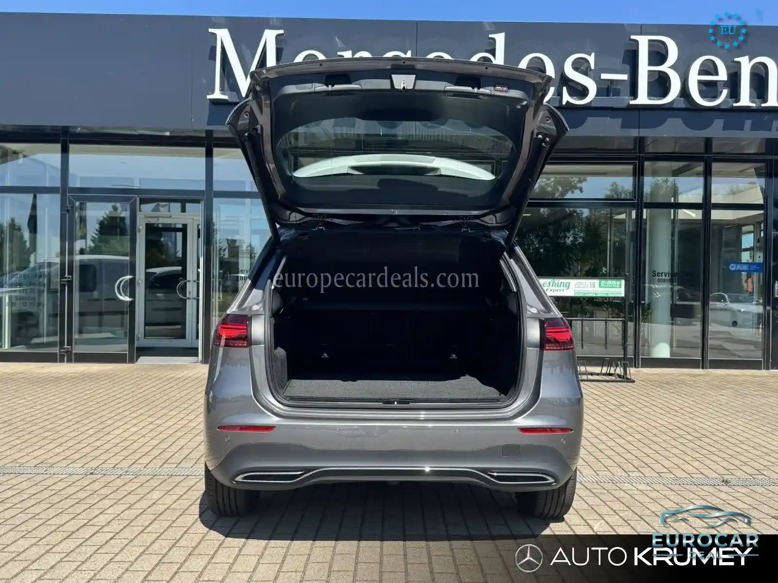 Mercedes-Benz B 180