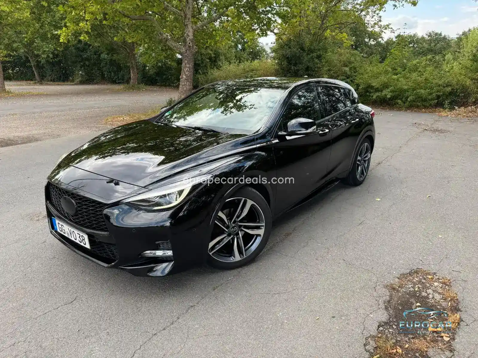 Infiniti Q30