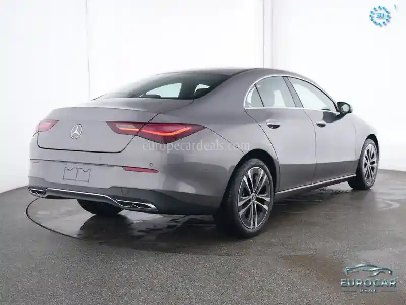 Mercedes-Benz CLA 180